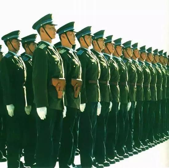 中国历代军服演变(解放军服装变迁)