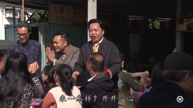 《好日子》昨晚开播，演员们一起看首播