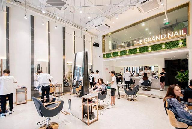 理发店价格“一涨再涨”，逐渐“变味”背后，消费者“受罪”？