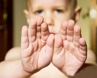 在身体乳里加茶油