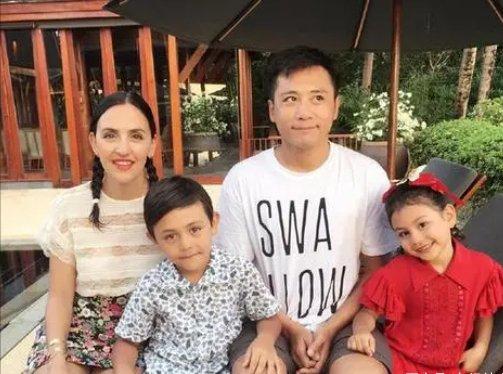 谢娜分手:谢娜和刘烨相恋6年后提出分手，一次偶遇让谢娜险些失控