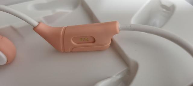 兩款骨傳導藍牙耳機的開箱比較
