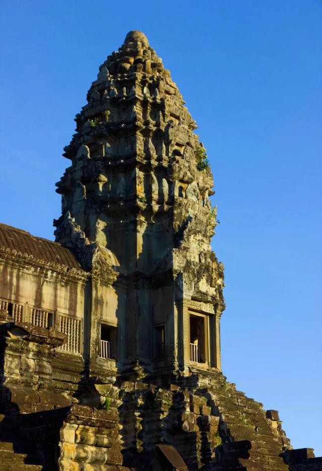 高棉的微笑（第一集）吴哥窟探秘历险记（Angkor Wat)