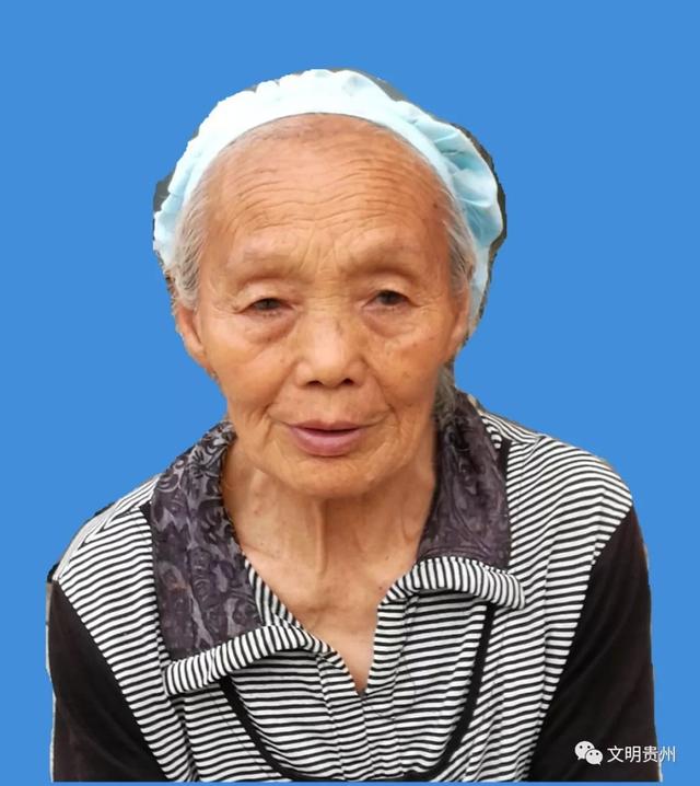 申展宇信息工程大学
