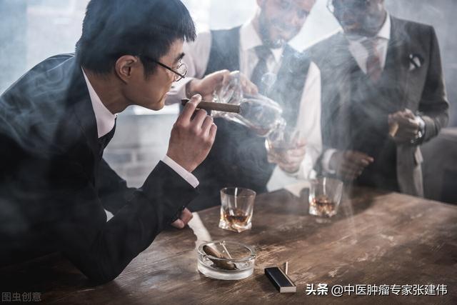 過量吸煙喝酒會導致食道癌？這4個高危因素要注意