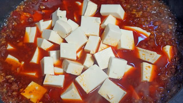 冬奥会，圈粉无数的“8大中国美食”，运动员说：除了比赛都在吃