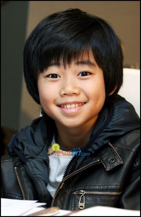 韩国跳舞小女孩表情包(韩国跳舞小女孩夏恩选秀节目)-天晟网