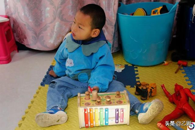 妻子身怀9斤巨婴，丈夫坚持让其顺产，孩子出生后追悔莫及