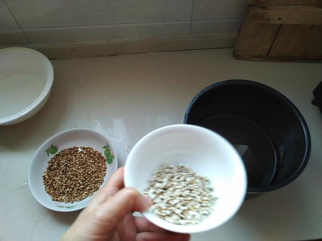 薏米粥的做法 薏米粥的做法（薏米粥的做法和功效） 美食