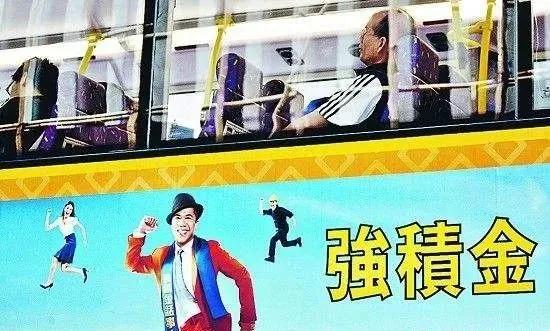 从最近“城管拎摔老人”事件，说说给农民建立退休制度这件事