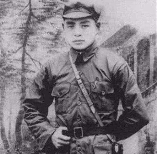 他是《亮剑》李云龙原型人物，抗战后期接替陈赓，任386旅旅长