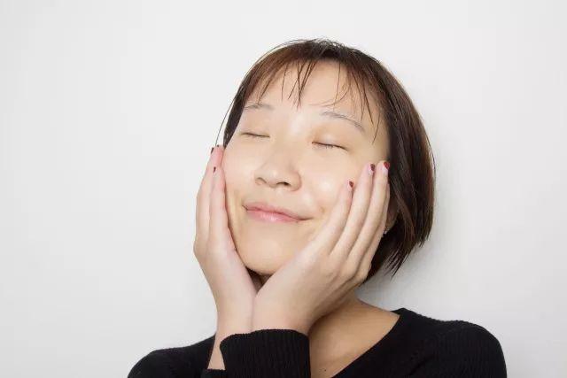 手工皂洗鸡皮肤