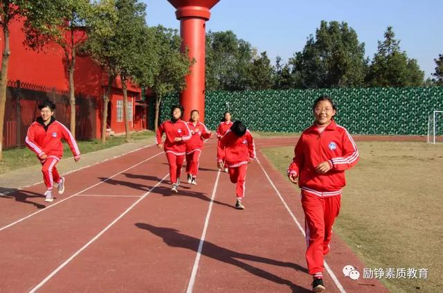 叛逆戒网瘾军事化特训学校十大排名(全国最好的戒网瘾叛逆学校)(图5)