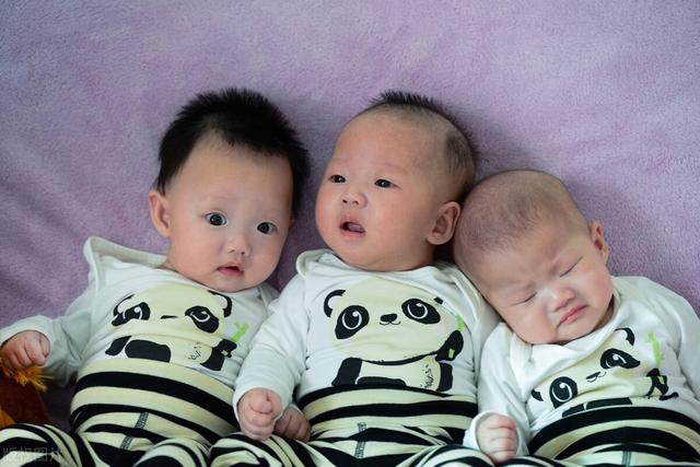 高龄父母喜得三胞胎怎么办？快收下这封信，听超级保姆给你支招