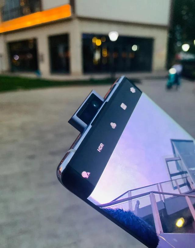 盘点那些年我们用过的“真全面屏”手机，一加7pro久久不能忘怀