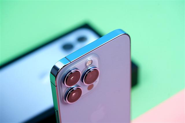 苹果客服称限电对iPhone 13无影响，iPhone12让路新机跌至白菜价