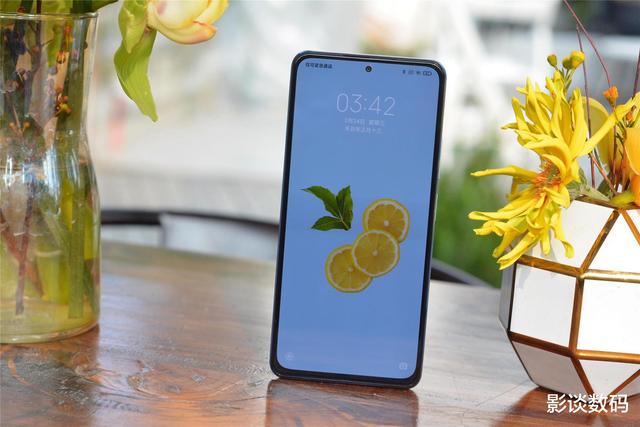 三款3000以内高配手机：全部12+256GB+旗舰SOC，甚至还有曲面屏