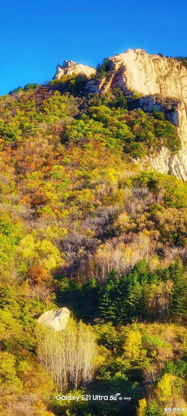 三星Galaxy S21 Ultra 5G遇见山岭秋天
