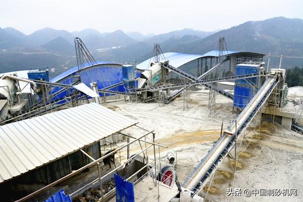 洗砂破碎机底板怎么换_鄂破机拆装牙板视频