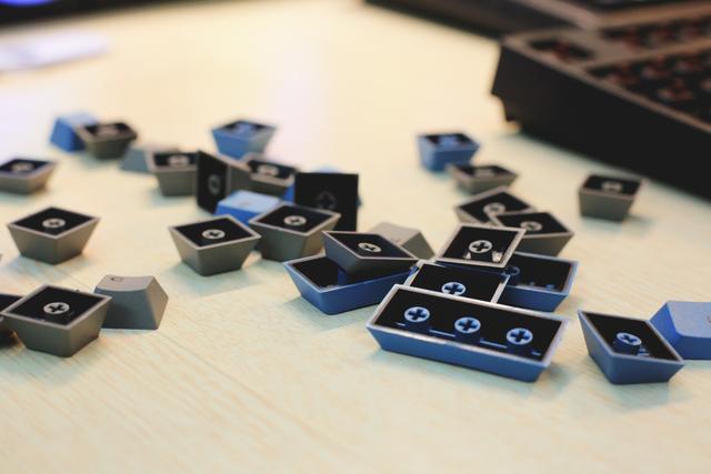 大L无线来了，钢板走了 Leopold NP900R BT蓝牙双模机械键盘