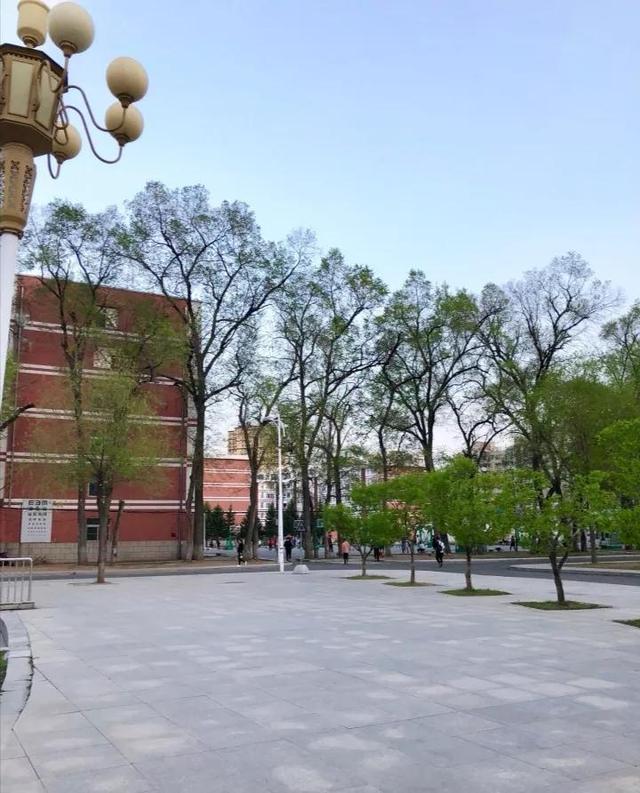 吉林医药学院