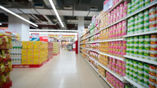 胖东来创始人于东来：90%利润给员工，冲在抗洪第一线