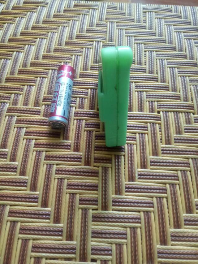 造型独特的小收音机