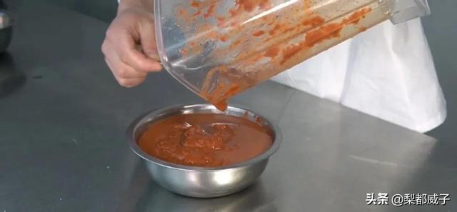 移动破碎机是不是烧油的