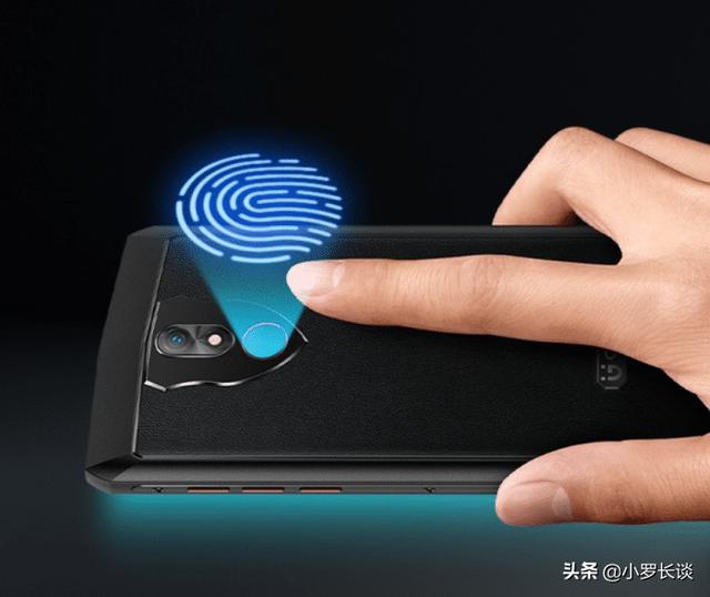 第一款10000毫安时电池国产手机开售，起步价1699元