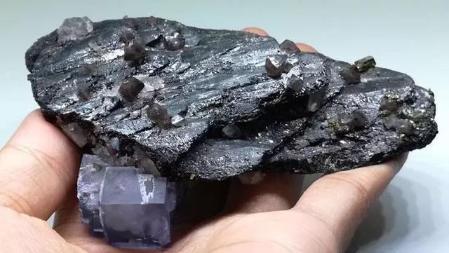 铌矿-铌钽矿工业品位-正华文库