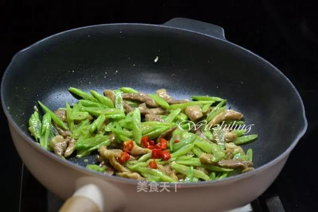 四季豆炒肉的做法