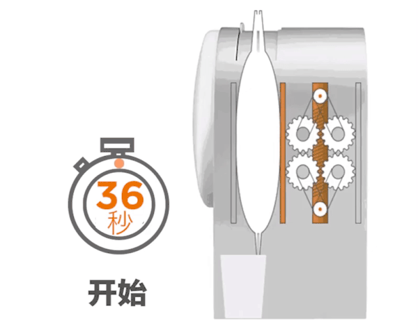 破碎机榨出来橙子有果肉渣子