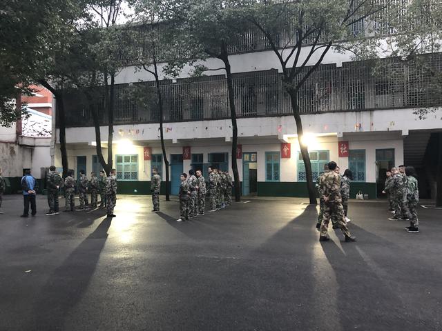 高中男生少管所专业管理学校(少管所的男生)(图4)