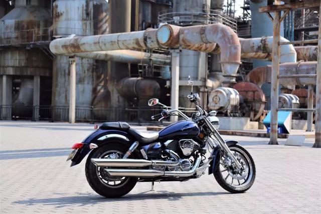 力帆摩托车v16质量怎么样(力帆v16摩托车呆子测评)