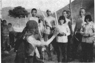 田华简介:出身贫苦的田华，是如何走上从影之路的？