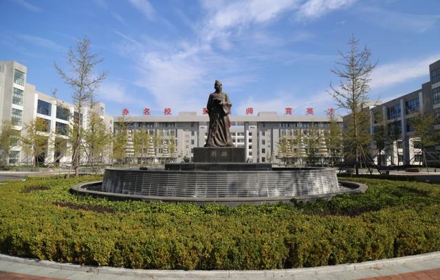 莒县文心高级中学创建于2014年,是莒县县委,县政府按照山东省规范化