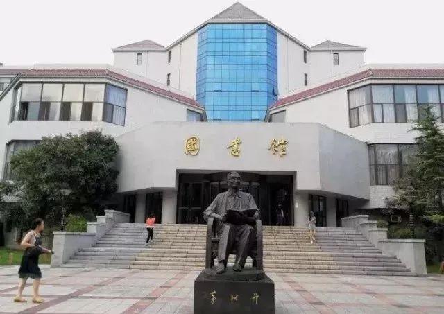 北京邮电大学图书馆