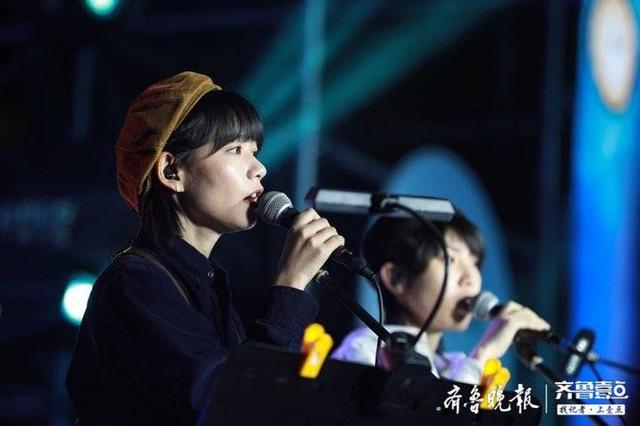 民谣音乐会:菏泽举办“跟着鲁雅香·书香流韵”民谣音乐会