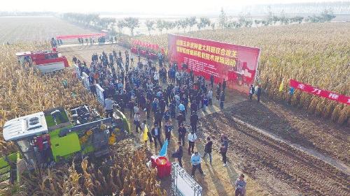 关于青储机籽粒破碎机图片的信息