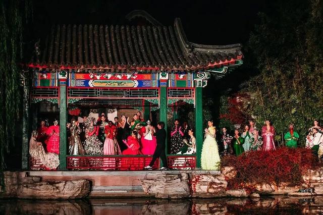 「记者爆料」吴莫愁微博超话(吴莫愁微博怒怼女歌手)