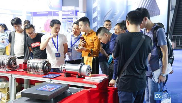 中国东莞机械展街