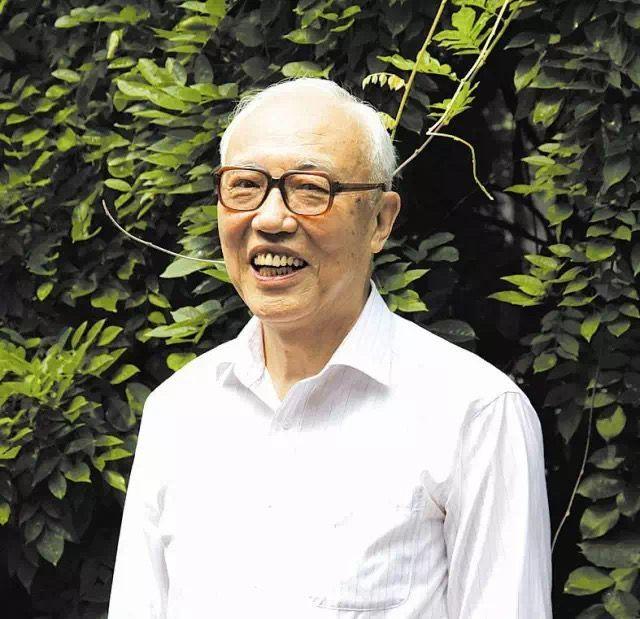 开局继承殡仪馆txt下载（开局继承殡仪馆全是阴间技能）