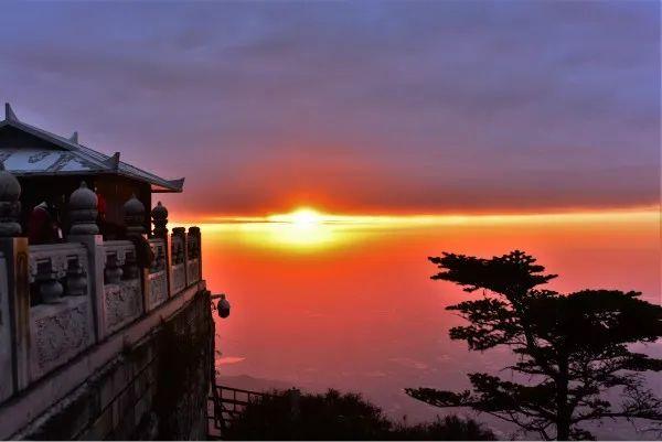 峨眉山风景图片