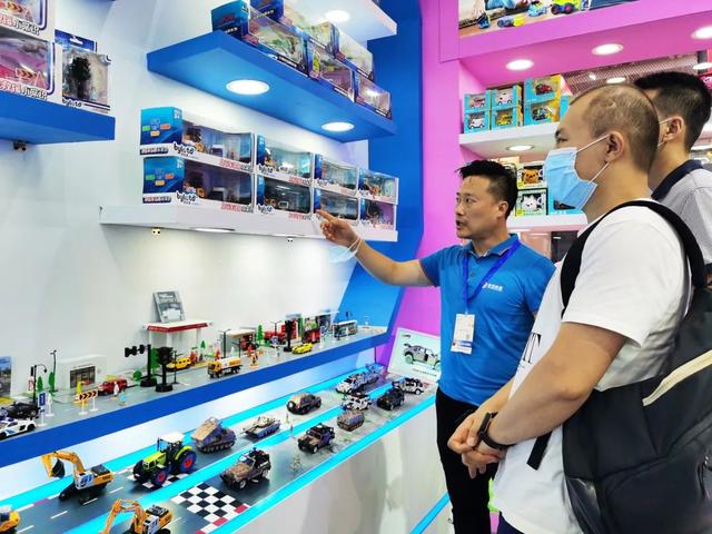 深圳机械展开幕典礼