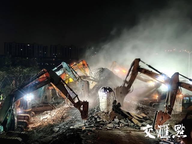 双桥移动破碎机
