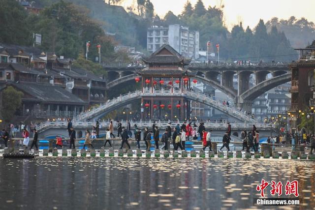 凤凰在哪里 凤凰在哪里（赛尔号凤凰在哪里） 生活