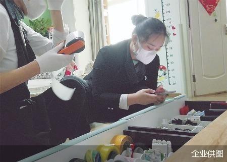 收纳师一年叠30万件衣服「整理收纳衣服技巧」
