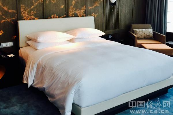 小心七种原因让双眼变“肿泡”