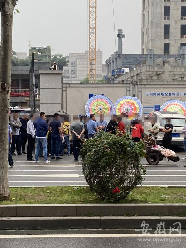 武汉地下航空展幕墙工程