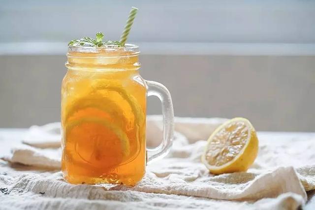 芒种时节：大量饮用冷饮、过食蔬菜瓜果……这样对吗？